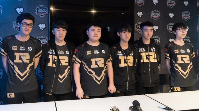 盈利与可持 盈利与可持