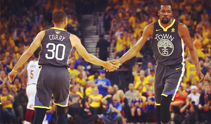 金手套与世 金手套与世