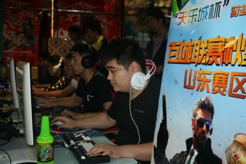 育游泳世锦